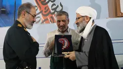 نیروهای مسلح نماد صلابت و خادم امنیت کشور هستند