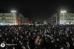 اجتماع زائران و مجاوران رضوی در شب شهادت حضرت جوادالائمه علیه السلام