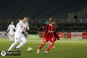 دیدار تیم منتخب فوتبال خراسان و تیم ملی ۱۹۹۸