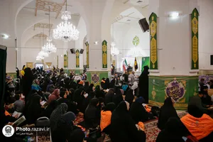 مراسم دعای عرفه زائران اردوزبان در حرم مطهر رضوی