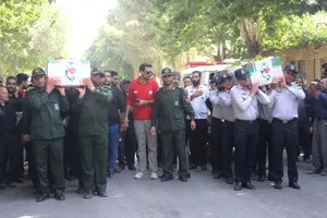 وداع باشکوه اقلید با سردار مقاومت و مدافع امنیت کشور + تصاویر