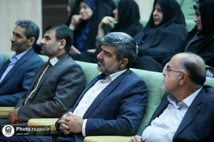 رونمایی از روزنامه &laquo;ملتی&raquo; قدیمی&zwnj;ترین نشریه موجود در آرشیو مطبوعات گنجینه رضوی