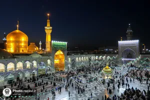 حال و هوای حرم مطهر رضوی در شب میلاد حضرت زهرا (س)