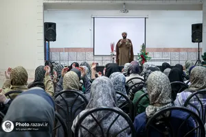 حضور خدام حرم مطهر رضوی در جمع دختران مرکز بهزیستی توس