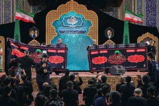 عزاداری سنتی شب یازدهم محرم در «حسینیه حرم»