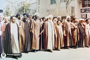 حرم مطهر رضوی؛ کانون انقلاب در مشهد-2