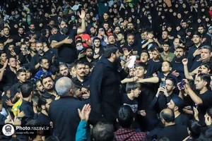 عزاداری هیئت غریب مدینه در شب شهادت امام رضا علیه&zwnj;السلام