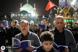 مراسم احیاء شب بیست و یکم ماه رمضان در حرم مطهر رضوی - 2