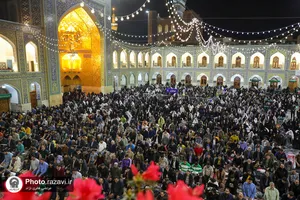 اقامه نماز صبح قبل از شروع سال نو در حرم مطهر رضوی