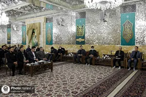 دیدار جمعی از کارکنان منتخب با تولیت آستان قدس رضوی