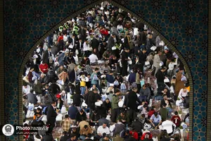 ضیافت افطاری زائران حرم مطهر رضوی در شب میلاد کریم اهل بیت-1