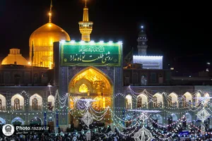 حال و هوای حرم مطهر رضوی در شب میلاد امام حسین علیه&zwnj;السلام