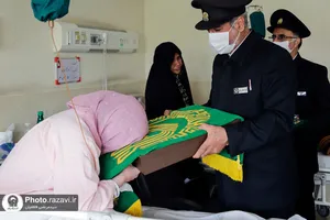 حضور خدام حرم مطهر رضوی در بیمارستان امید