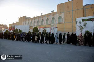 توزیع نذری به مناسبت شهادت حضرت زهرا(س)