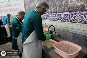 حضور خادمیاران کرمانی در چایخانه حضرت