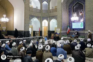 نشست تخصصی اداره پاسخگویی به سوالات شرعی با حضور آیت الله سبحانی