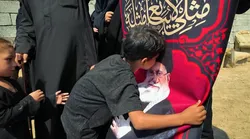 قدردانی خدام رضوی از مواکب خدمت رسان نعمانیه در مسیر پیاده‌روی اربعین