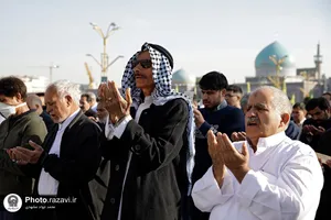 اقامه نماز عید سعید فطر در حرم مطهر رضوی