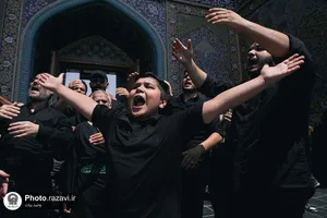 عزاداری روز عاشورای حسینی در حرم مطهر رضوی
