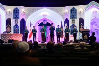 شب شعر در ساحت خورشید