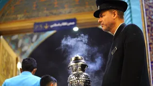 فعالیت خدام تشریفات حرم امام رضا (ع) در بخش عود
