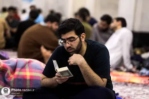 اعتکاف دانشجویی در حرم مطهر رضوی