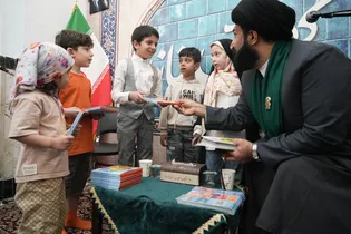 گفتمان نماز در حرم مطهر رضوی