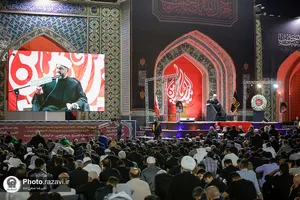 مراسم عزاداری دهه اول محرم زائران غیر ایرانی در حرم مطهر رضوی