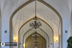 لوسترهای حرم
