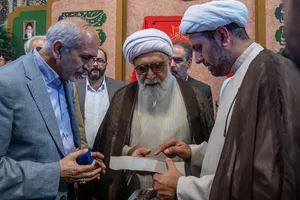 دیدار نویسندگان و ناشران دفاع مقدس و محور مقاومت با تولیت آستان قدس رضوی
