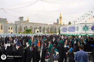 حال و هوای حرم مطهر رضوی در شب میلاد امام رضا علیه&zwnj;السلام -2