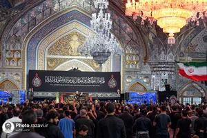 عزاداری زائران عرب&zwnj;زبان در حرم مطهر رضوی

