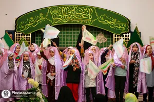 نشست قرآنی دخترانه در حرم مطهر رضوی