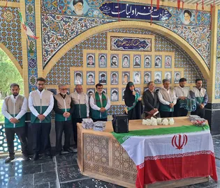 گلزار شهدای ساوه در روز معلم رنگ‌وبوی امام رضایی گرفت