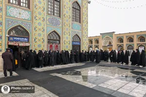 حضور پرشور مردم پای صندوق های رای در حرم مطهر رضوی -1