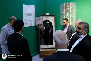 بازدید جمعی از مسئولین حرم امام حسین علیه السلام از نمایشگاه رواق خدمت