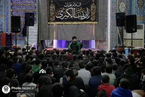 اعتکاف دانش آموزی در مساجد مشهد