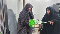 تجلیل خادم‌یاران نجف‌آباد از همسر جانباز۷۰درصد شهید