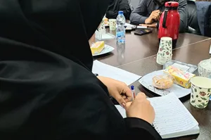 نشست خبری مدیر کانون&zwnj;های خدمت رضوی استان مرکزی در راستای تبیین برنامه&zwnj;های دهه کرامت/ گزارش تصویری