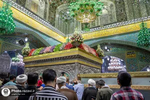 گل آرایی ضریح مطهر رضوی در دهه کرامت