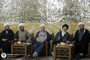 دیدار جمعی از اساتید حوزه&zwnj; علمیه اصفهان با تولیت آستان قدس رضوی