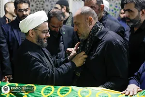 تشرف کاروان سفیران امام رضا علیه&zwnj;السلام به حرم امامین کاظمین