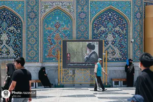 آماده&zwnj;سازی حرم مطهر رضوی در آستانه تشییع رهبر شهید انقلاب
