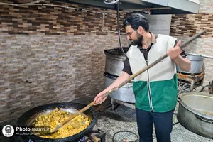 بازدید نماینده ولی فقیه در استان سیستان و بلوچستان از مواکب خدمت رسان در مرز میرجاوه