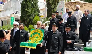 نسیم کرامت در دیار حاج قاسم/ پرچم رضوی برفراز مزار خادم&zwnj;الرضا / گزارش تصویری