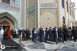 حضور پرشور مردم پای صندوق های رای در حرم مطهر رضوی -2