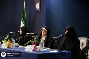 نشست نقد و بررسی کتاب پرواز با اسب سفید