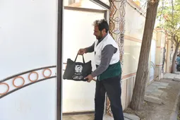 دست مهربانی خورشید بر سر خانواده‌های احسان پذیر شهرستان خلیل‌آباد