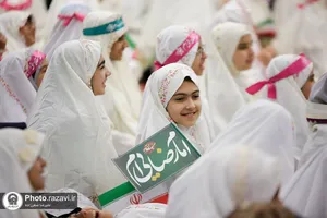 ضیافت افطاری 2000 دانش آموزان دختر مشهدی