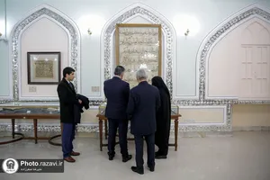 تشرف شرکت کنندگان بیست و هشتمین اجلاسیه سازمان اکو به حرم مطهر رضوی